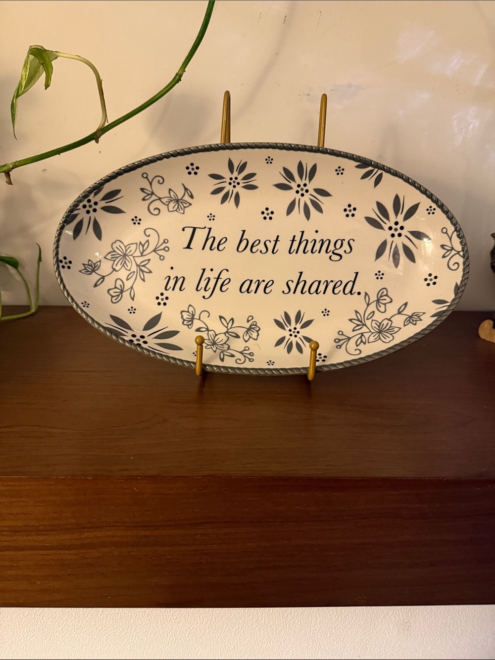 Temp-tations by Tara oval platter